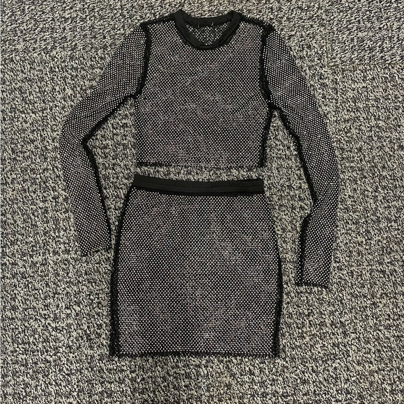 NEW Black Crystal Mesh Two-Piece Set Crystal Festival Mini Skirt + Crop Top S/M - Picture 7 of 10